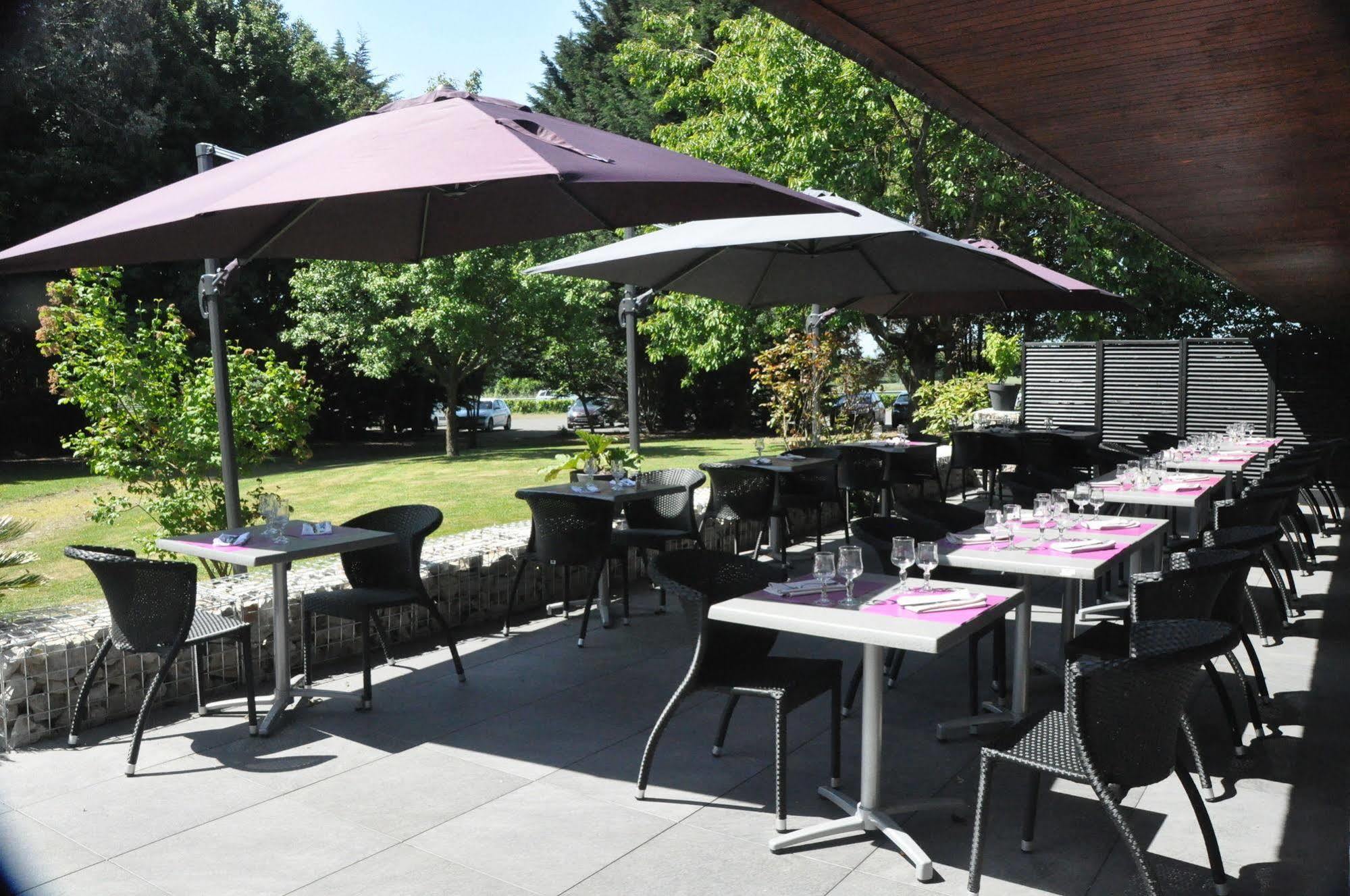 Hotel Les Caps Lamballe Exterior foto